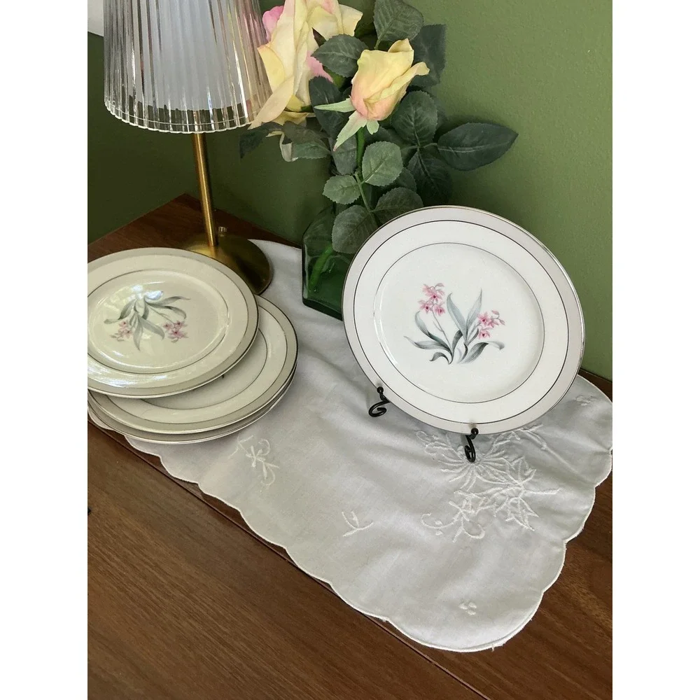 L&M Fine China pattern featuring